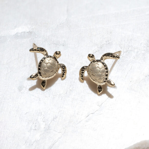 Seaside Sea Turtle 14k Yellow Gold Stud Earrings